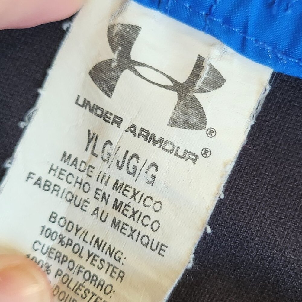 Under Armour swim trunks - Youth L - Picture 6 of 6